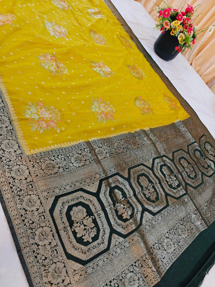 KHADDI GEORGETTE WITH PANCHRANG BOOTA