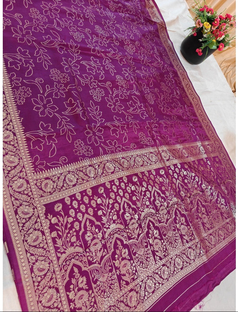 MAGENTA COLOUR RUSSIAN SILK PENCIL SKETCH DESIGN