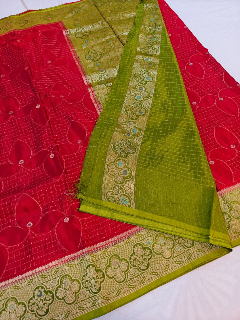 VISCOS SILK IN RED WITH MEHENDI GREEN COLOUR