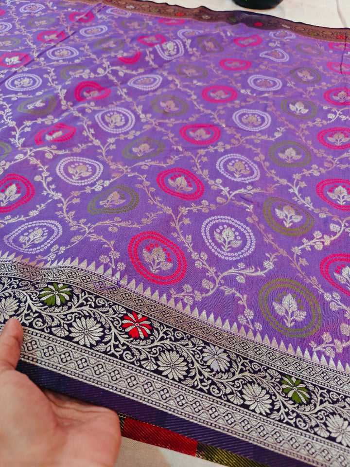 LAVENDER KHADDI GEORGETTE  MINAKARI WITH NAVY BLUE BORDER