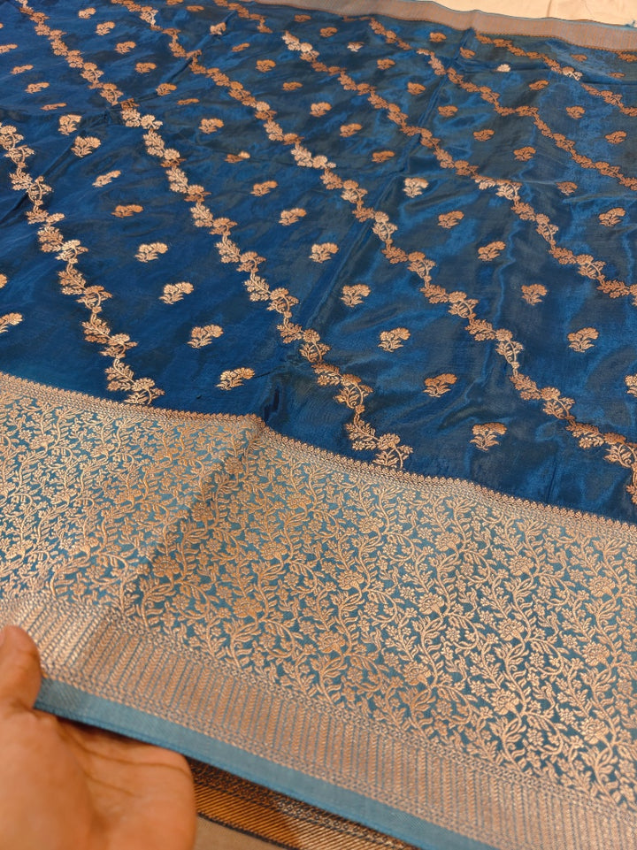 RUSSIAN SILK IN METALLIC BLUE WITH GERMAN BLUE BORDER