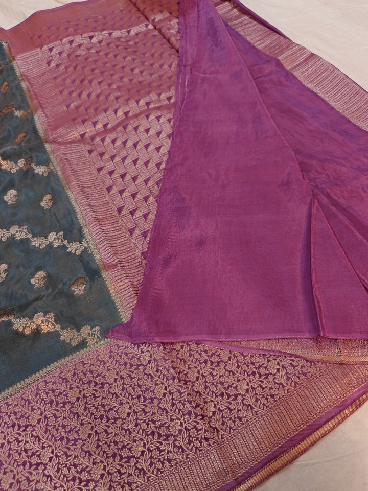 METALLIC GREY RUSSIAN VISCOS WITH LAVENDER COLOUR