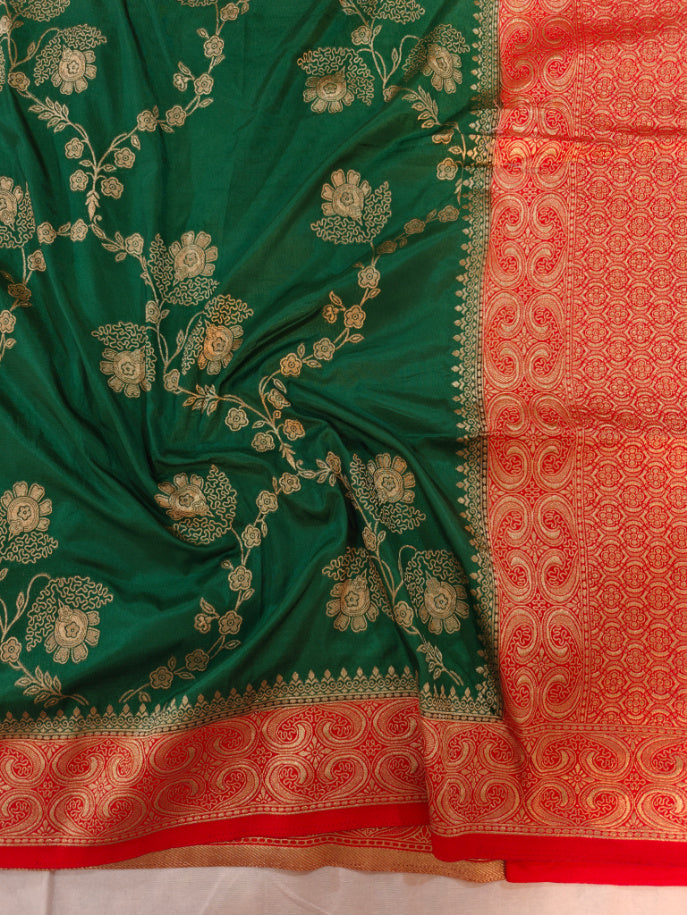 RUSSIAN PREMIUM VISCOS BOTTLE GREEN WITH RED BORDER