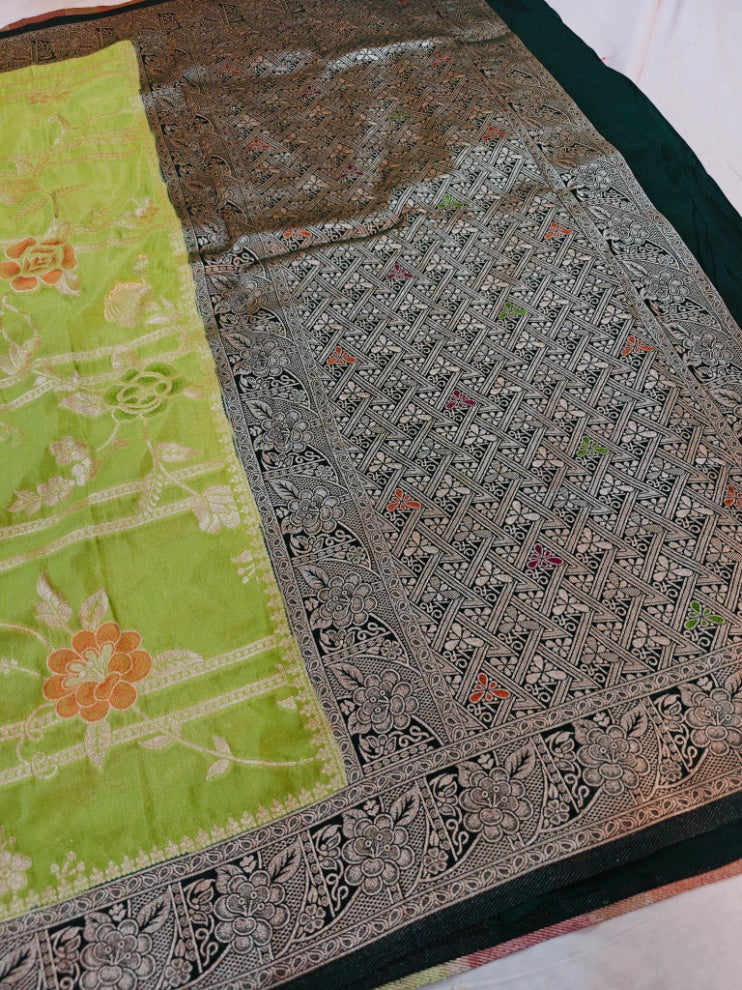 KHADDI GEORGETTE WITH PANCHRANG BOOTA