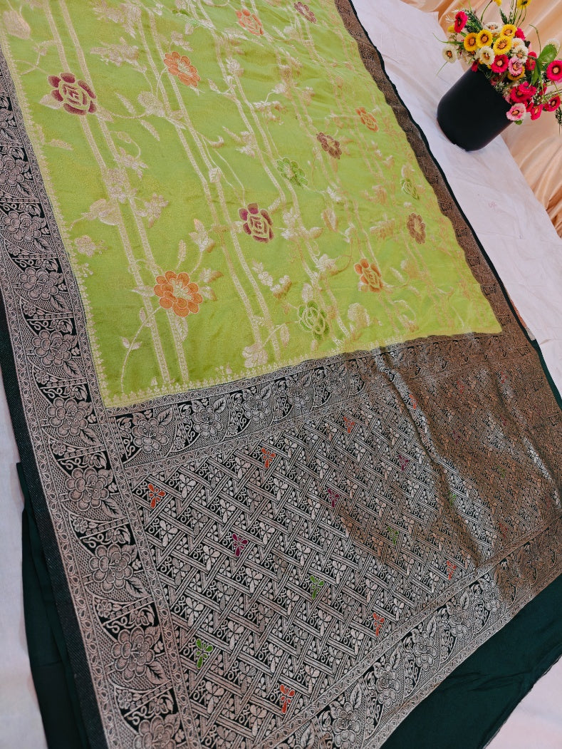 KHADDI GEORGETTE WITH PANCHRANG BOOTA