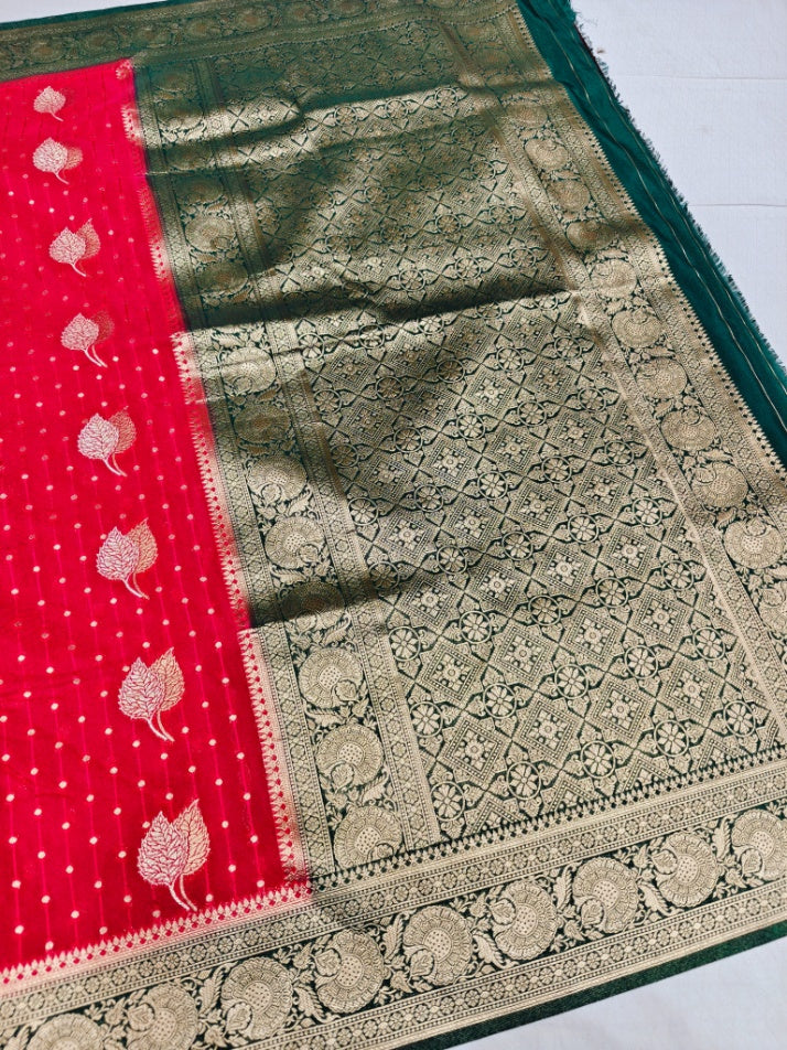 RED COLOUR KHADDI GEORGETTE WITH BOTTLE GREEN BORDER
