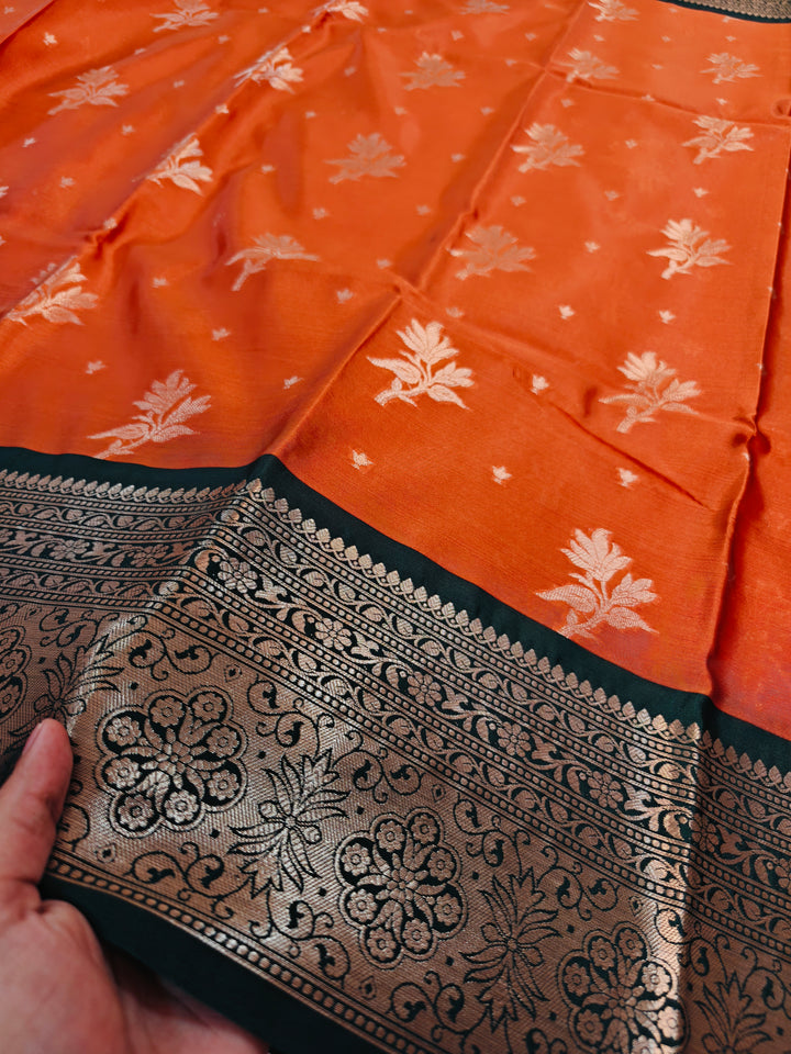 ORANGE COLOUR BOOTI WITH BOTTLE GREEN BORDER