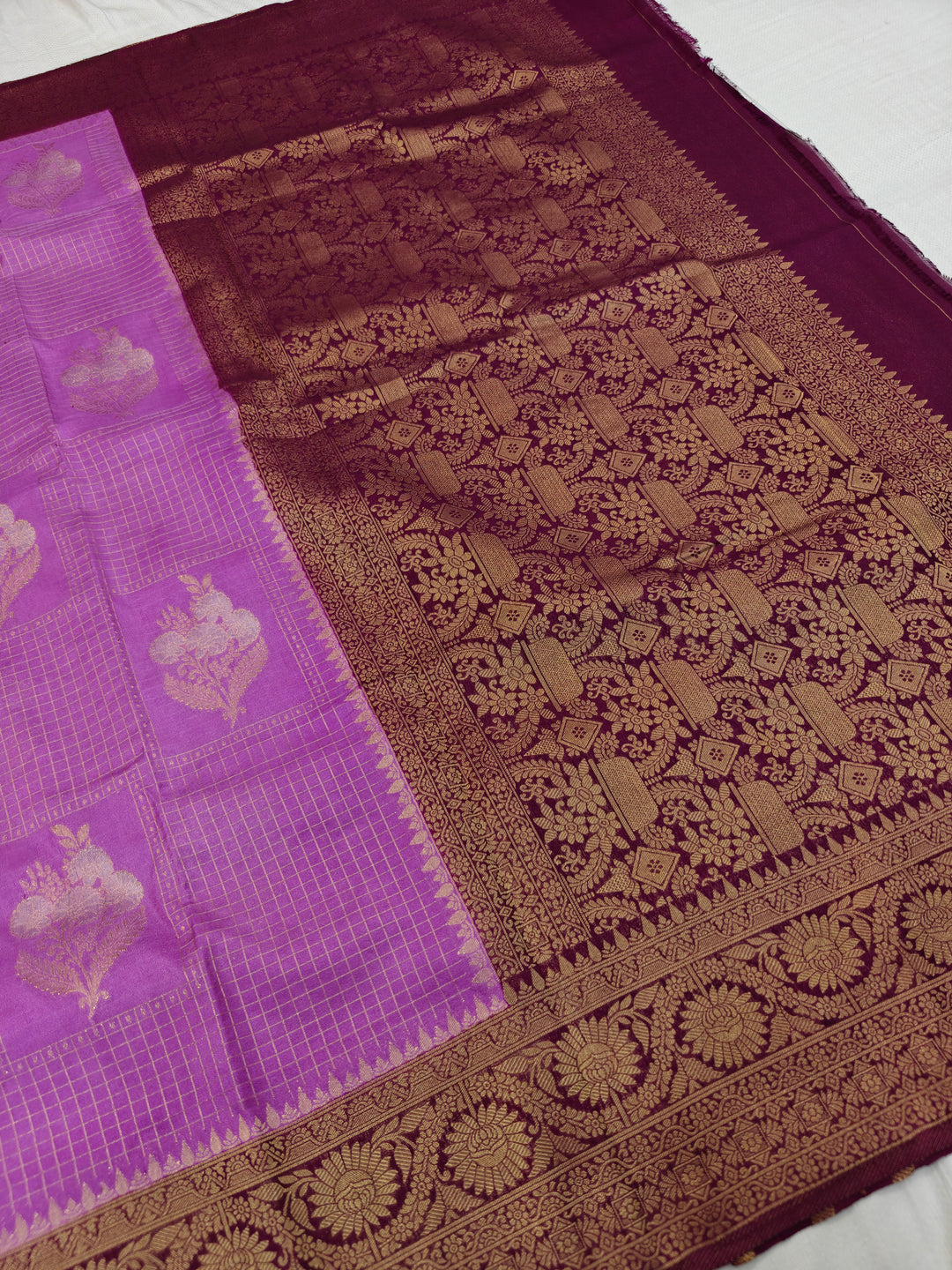 CREPE LAVENDER WITH CHOCOLATE BORDER