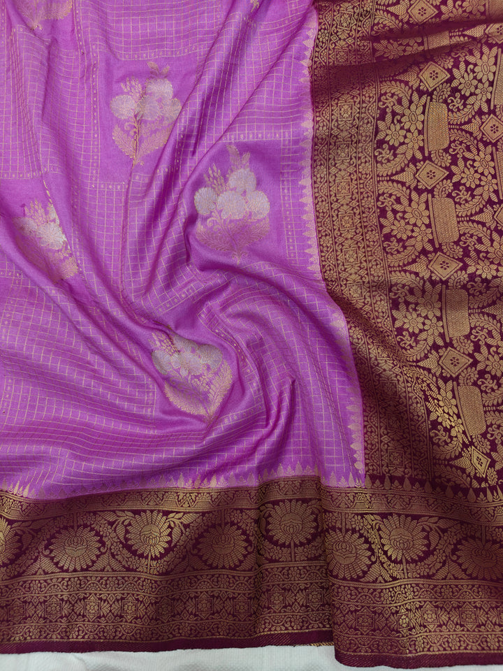 CREPE LAVENDER WITH CHOCOLATE BORDER