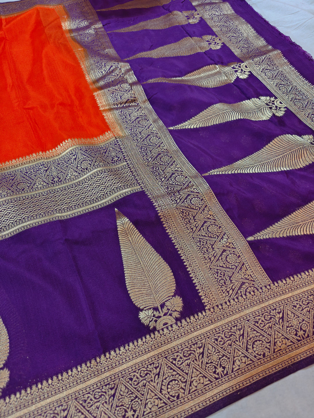 TANGY ORANGE BODY WITH KAIRI BOOTA ON MAGENTA BORDER