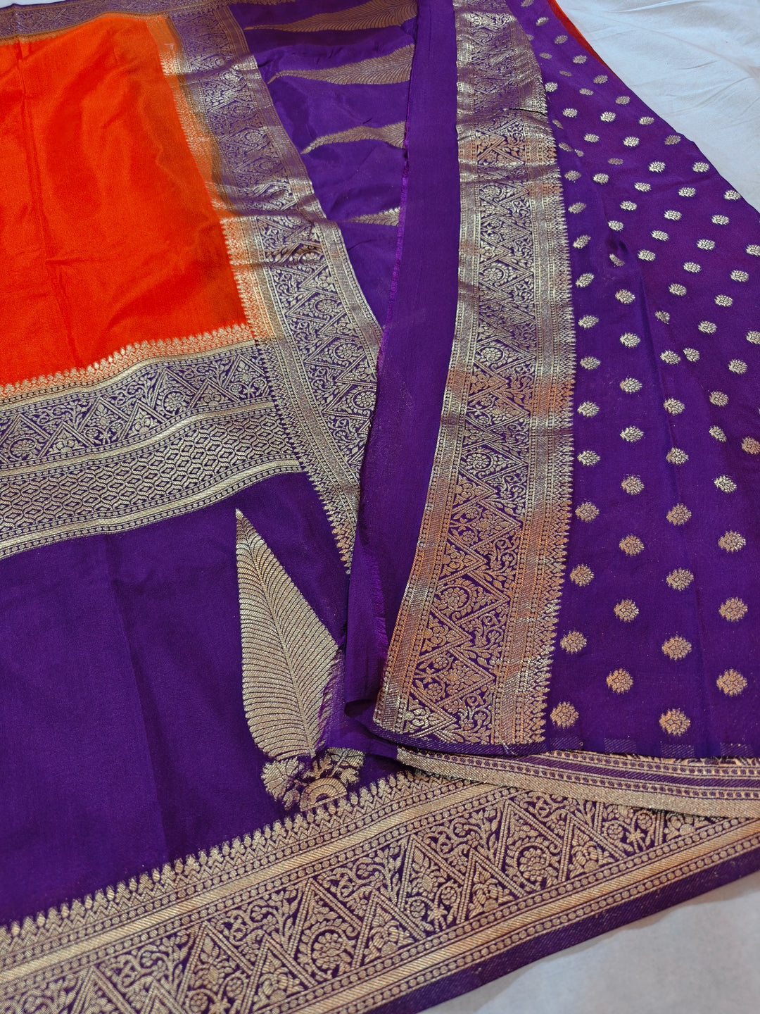 TANGY ORANGE BODY WITH KAIRI BOOTA ON MAGENTA BORDER