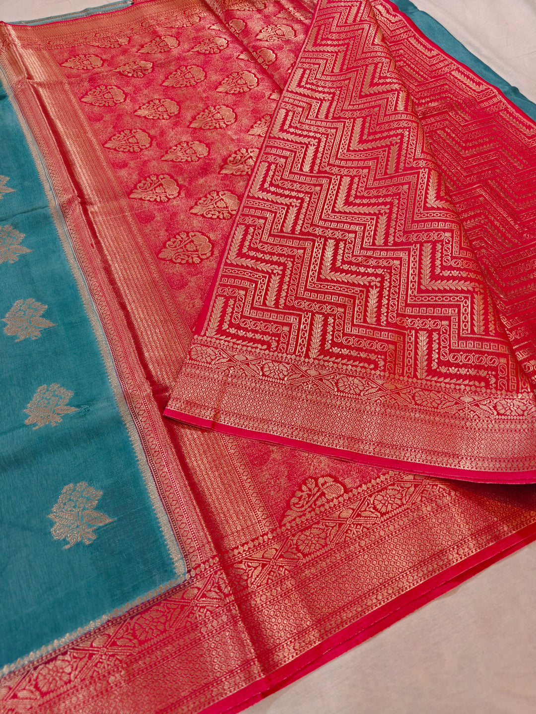 TORQOUISE BLUE RUSSIAN SILK WITH RED BORDER