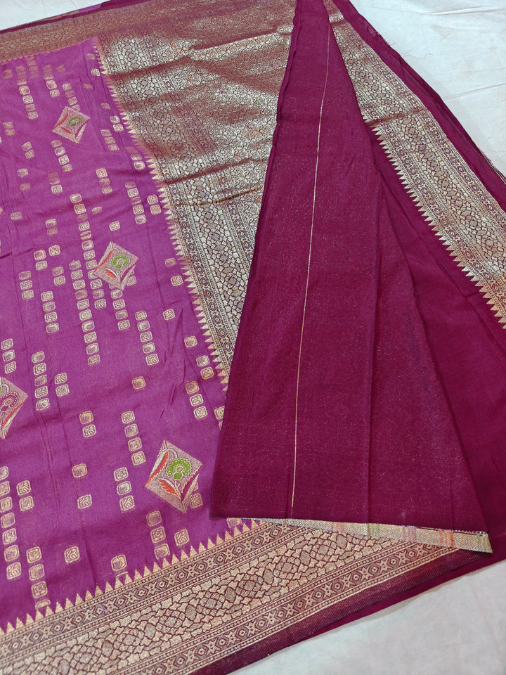 LAVENDER KHADDI GEORGETTE WITH GARNET BORDER