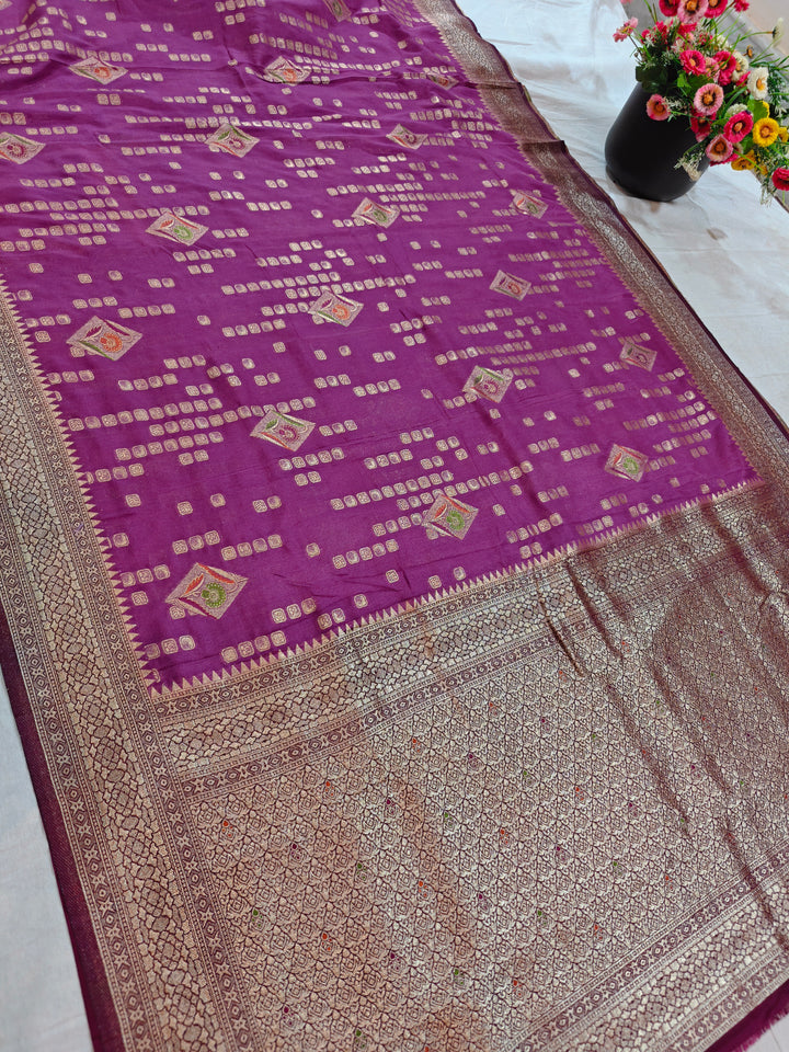 LAVENDER KHADDI GEORGETTE WITH GARNET BORDER