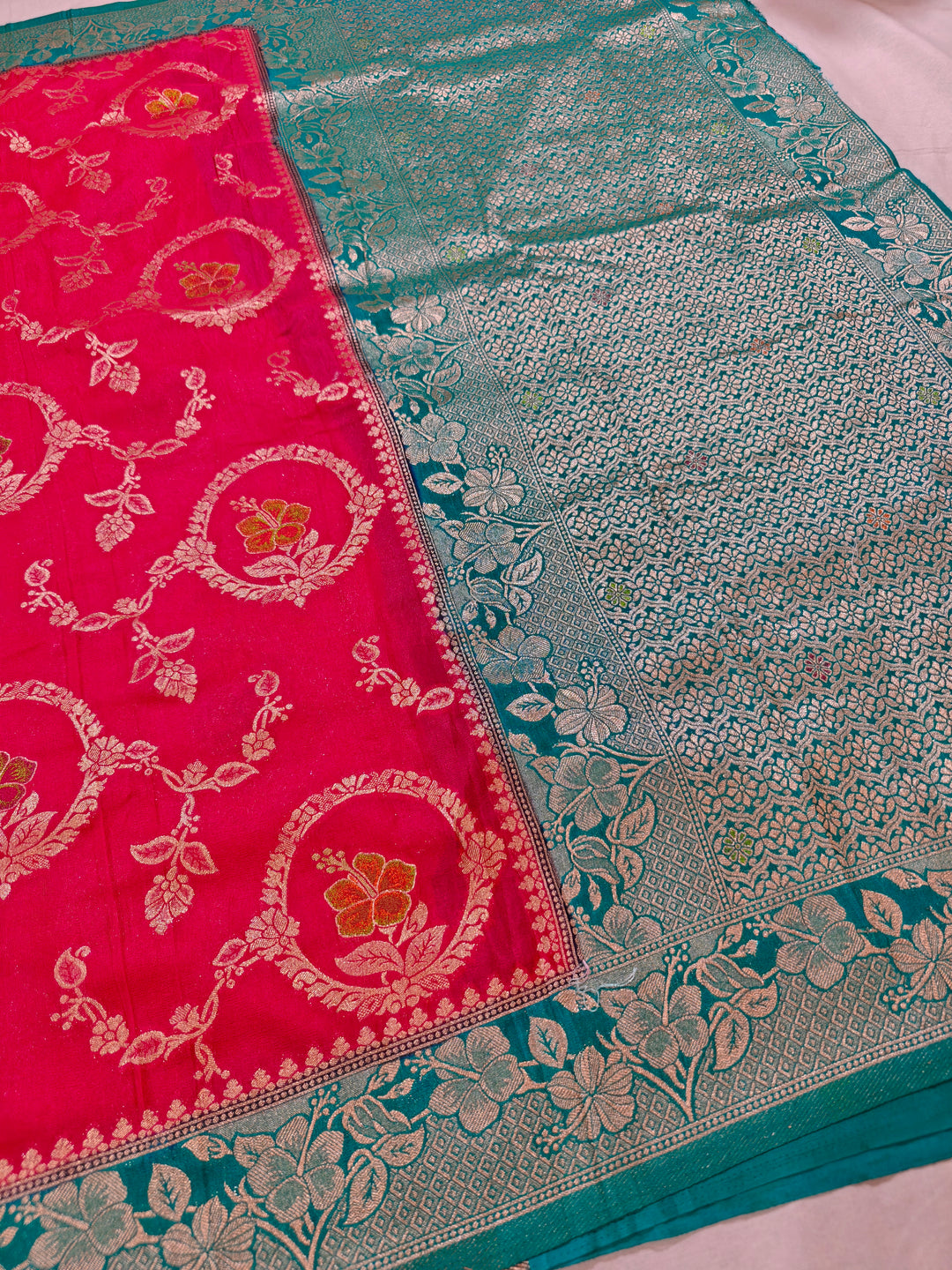 KHADDI GEORGETTE IN CHERRY RED WITH SEA GREEN BORDER