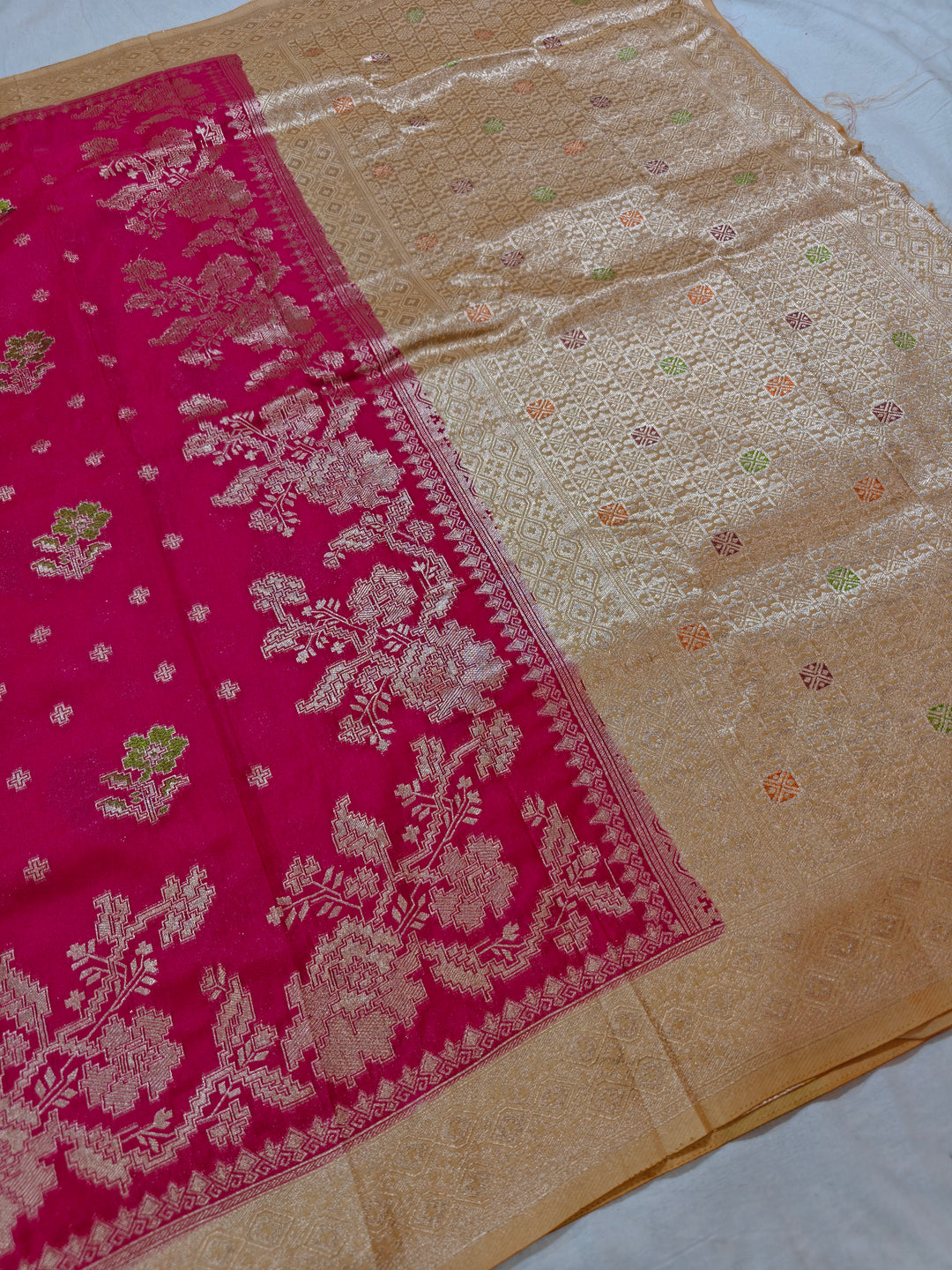 KHADDI GEORGETTE IN RANI WITH IVORY BORDER