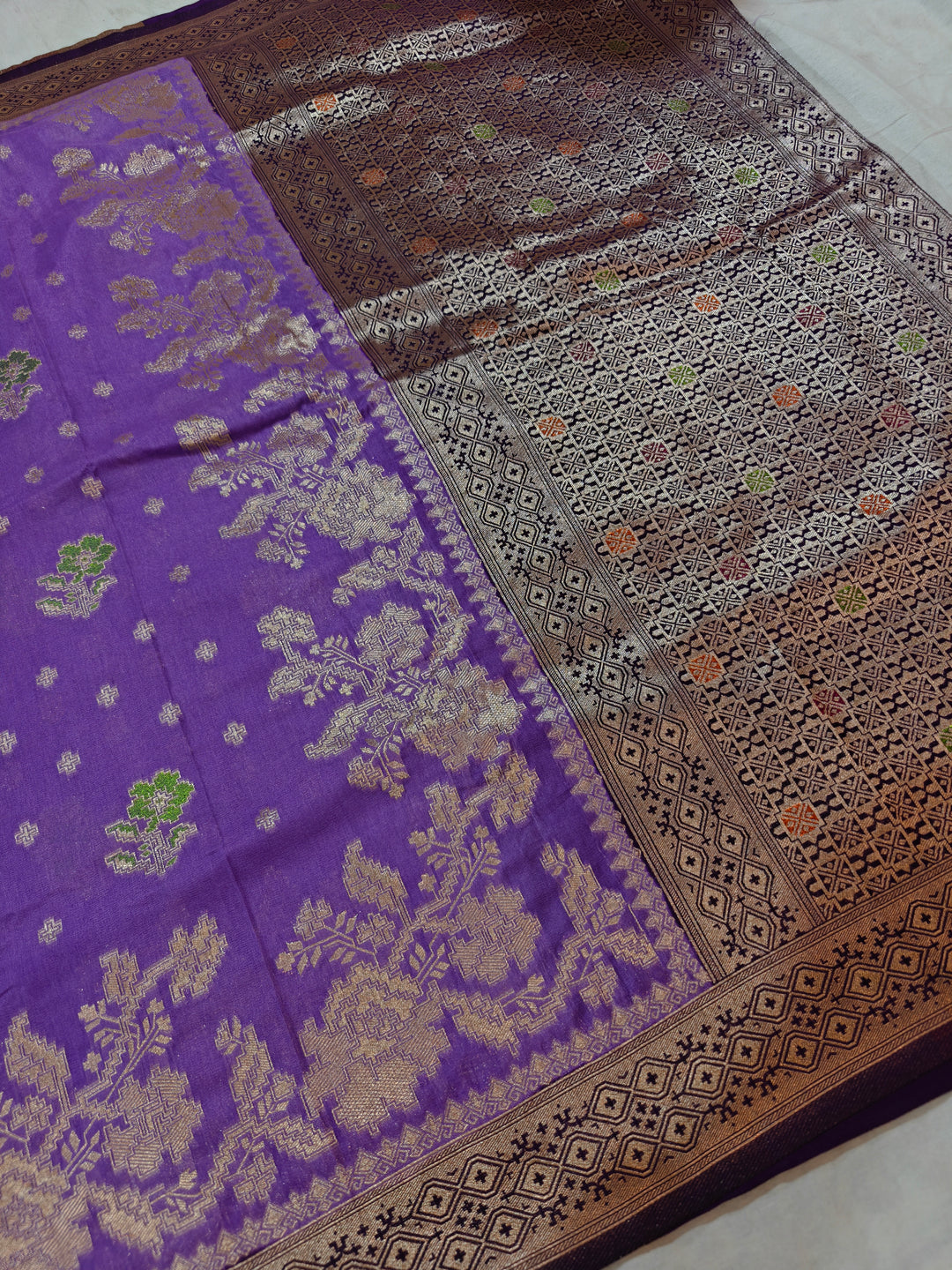 KHADDI GEORGETTE IN LAVENDER WITH