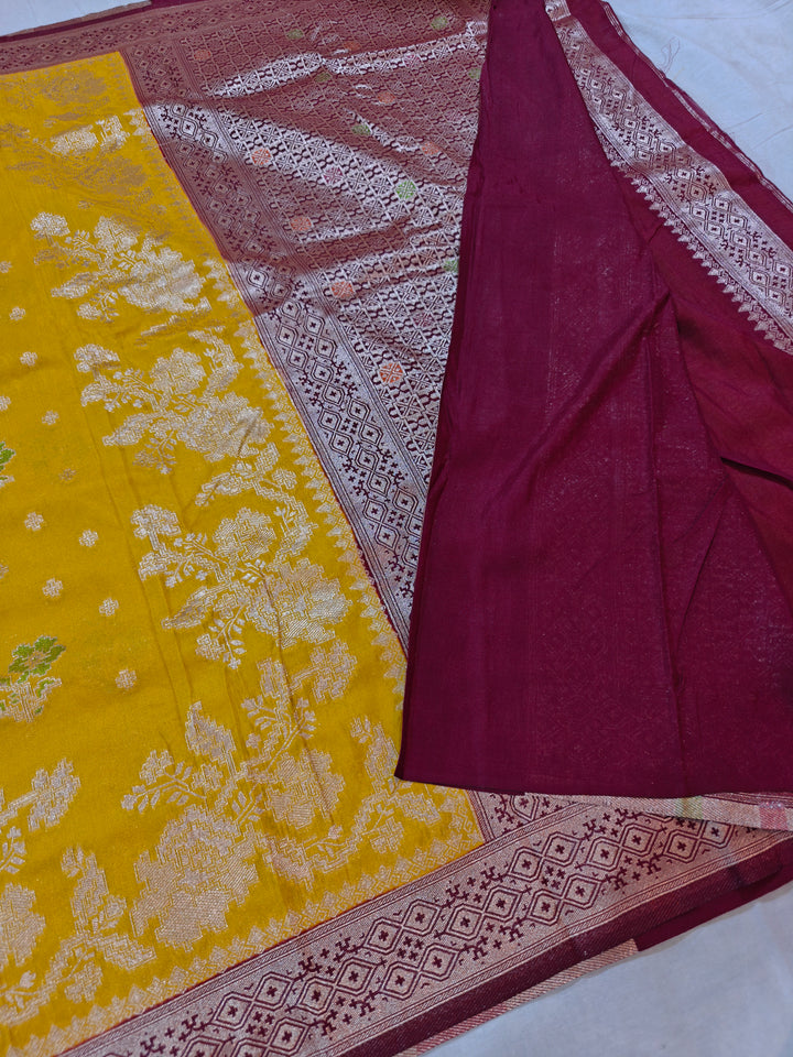 KHADDI GEORGETTE GOLD COLOUR WITH VINE COLOUR BORDER