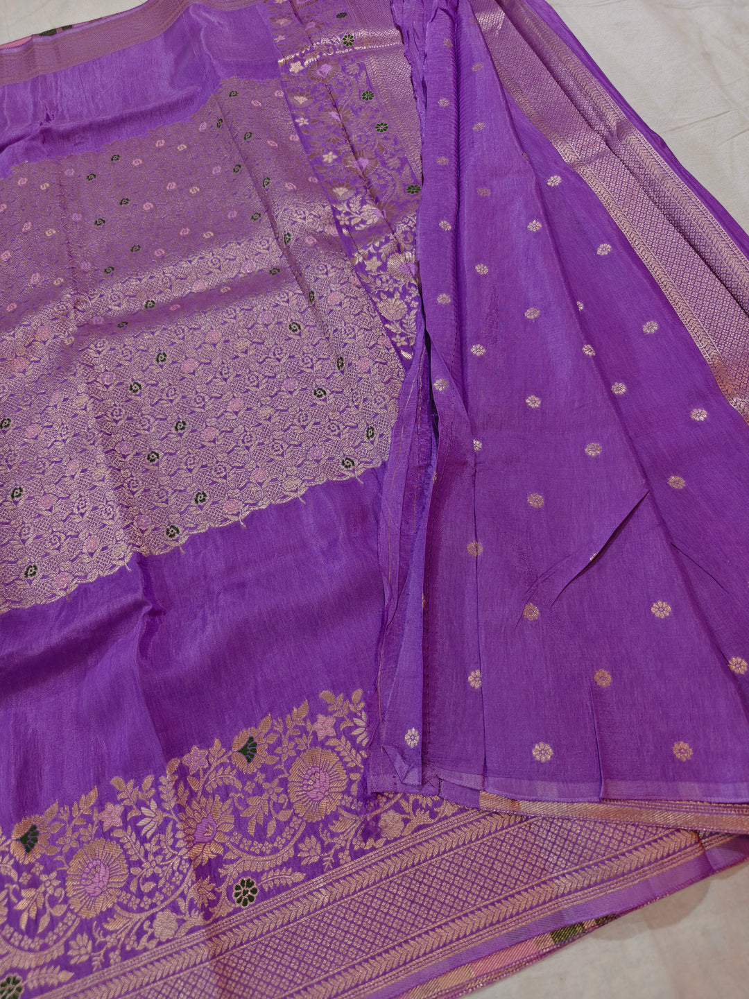 RUSSIAN SILK CENTRALISED BOUTIQUE STYLE IN LAVENDER COLOUR