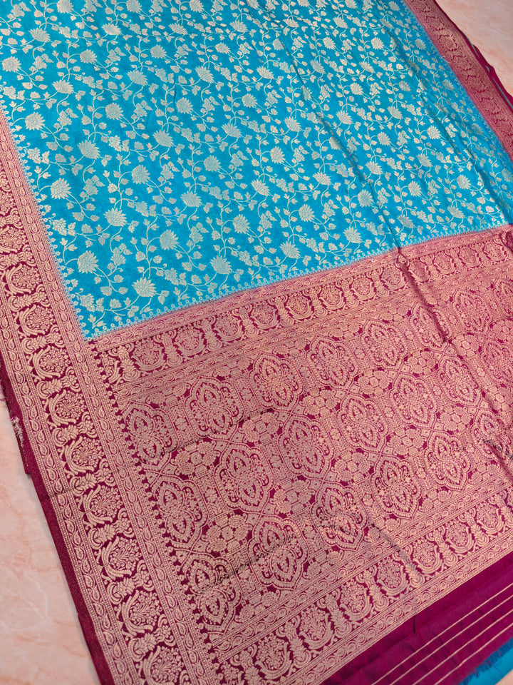 PAPER SILK IN FEROZI WITH GARNET BORDER
