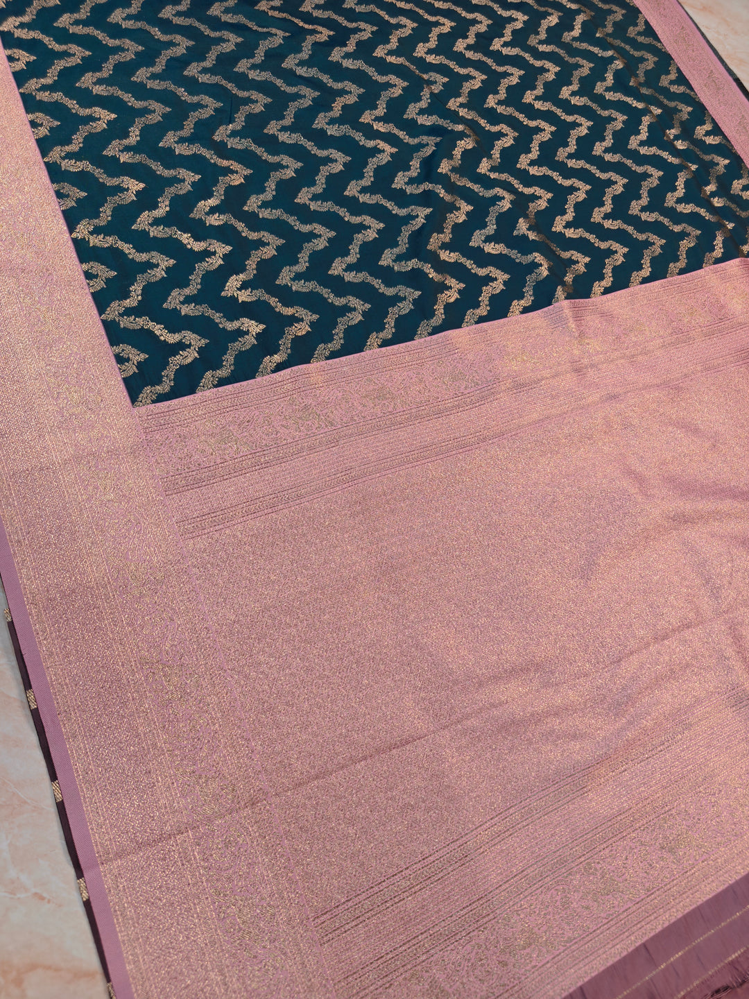 BANARASI KATAN SILK IN BOTTLE GREEN WITH BABY PINK