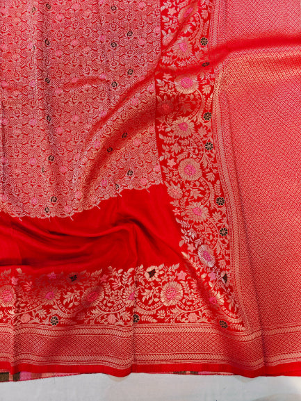 RUSSIAN SILK CENTRALISED BOUTIQUE STYLE IN BRIGHT RED COLOUR