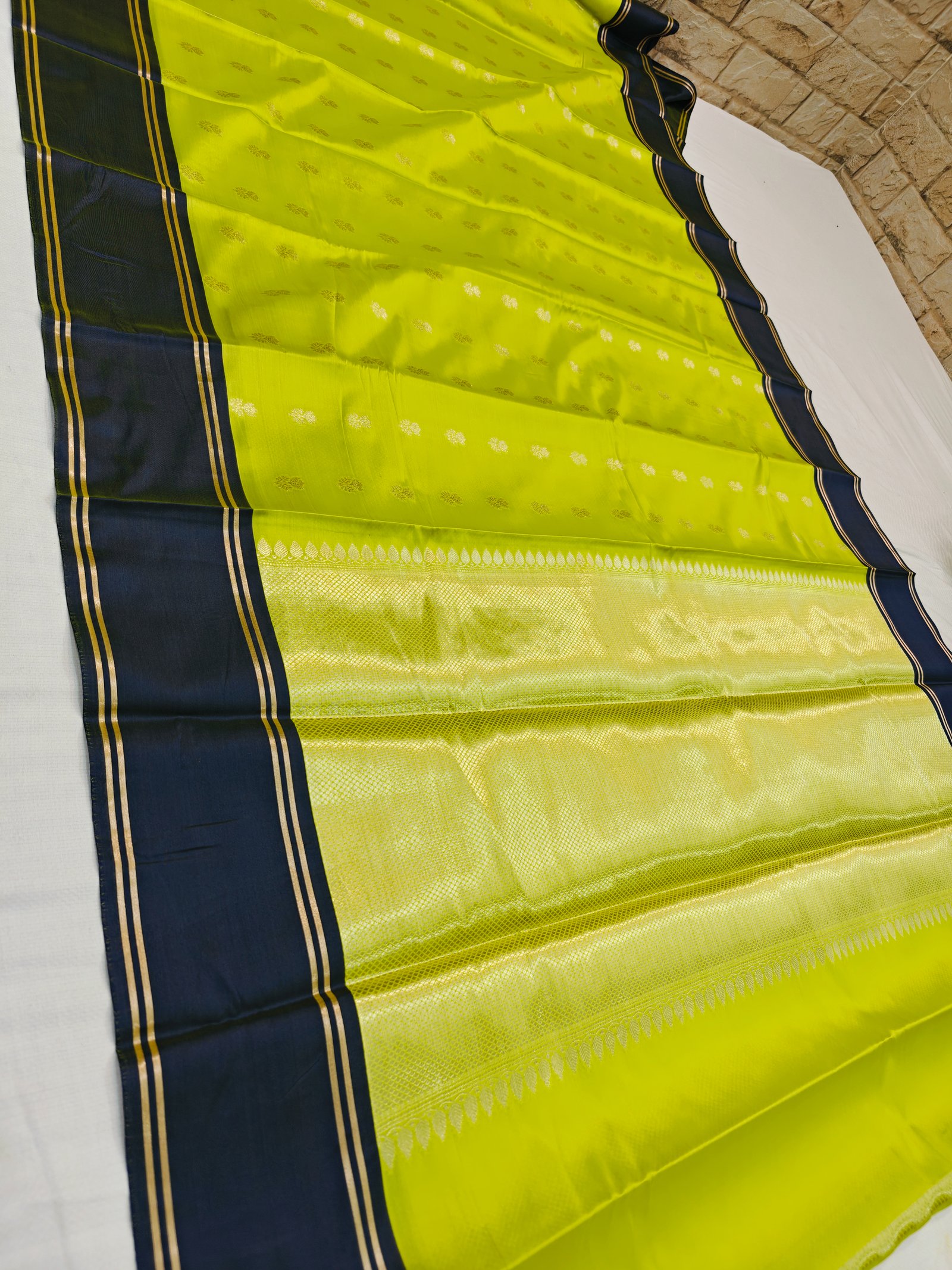 SATIN SILK KATAN PATTu