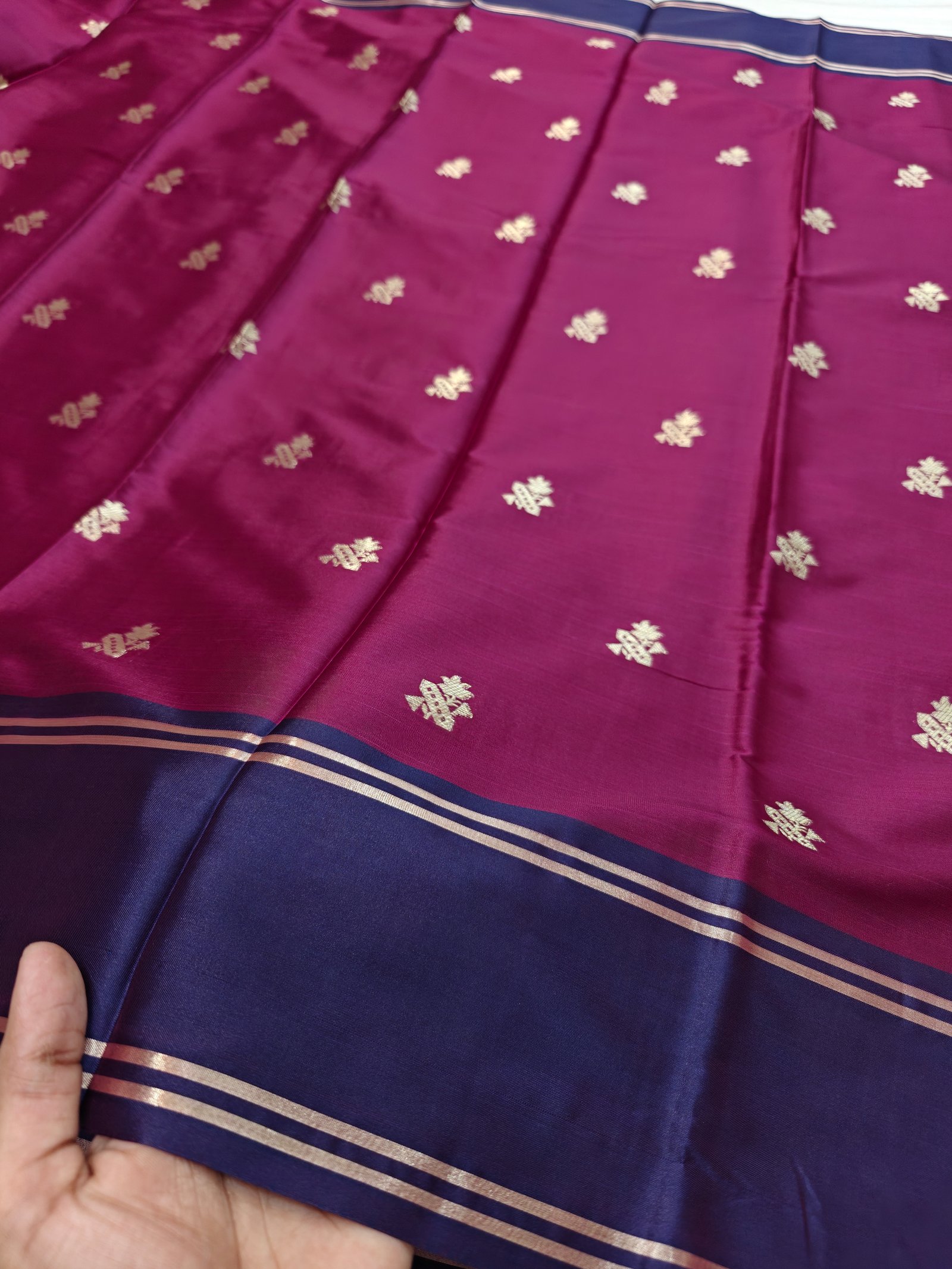 SATIN SILK KATAN PATTu