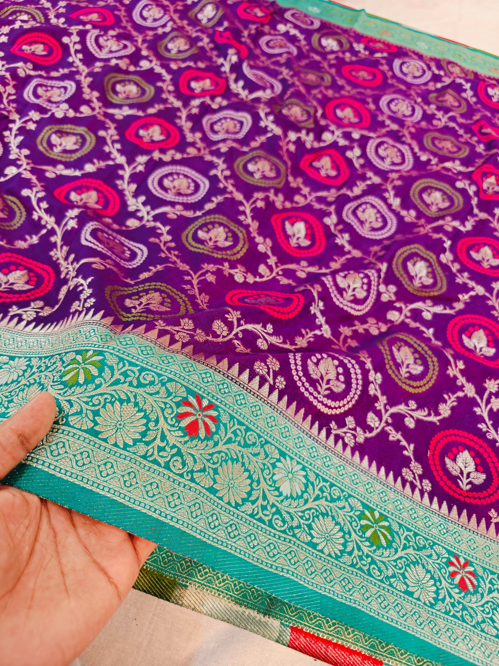 KHADDI GEORGETTE WITH PANCHRANG BOOTa