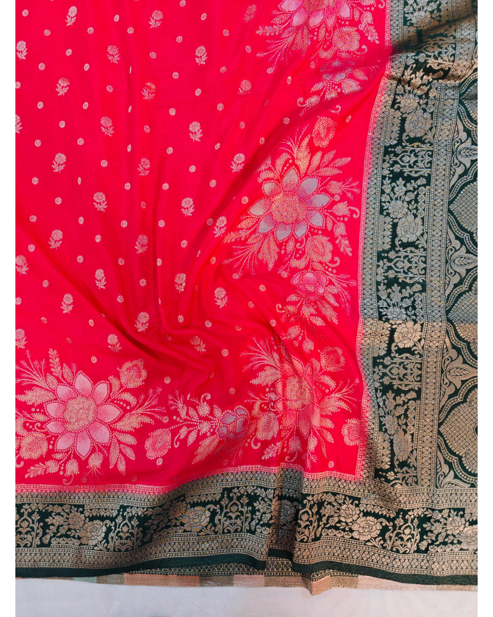 KHADDI GEORGETTE WITH PANCHRANG BOOTa