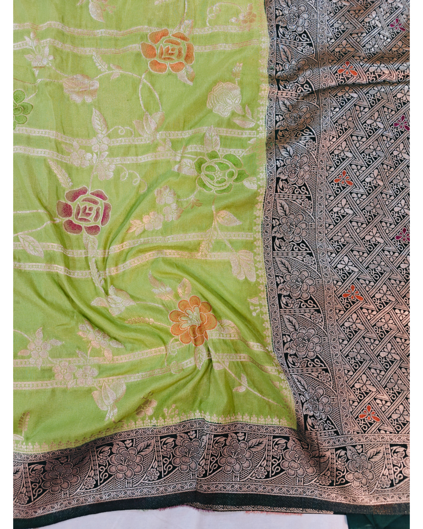 KHADDI GEORGETTE WITH PANCHRANG BOOTa