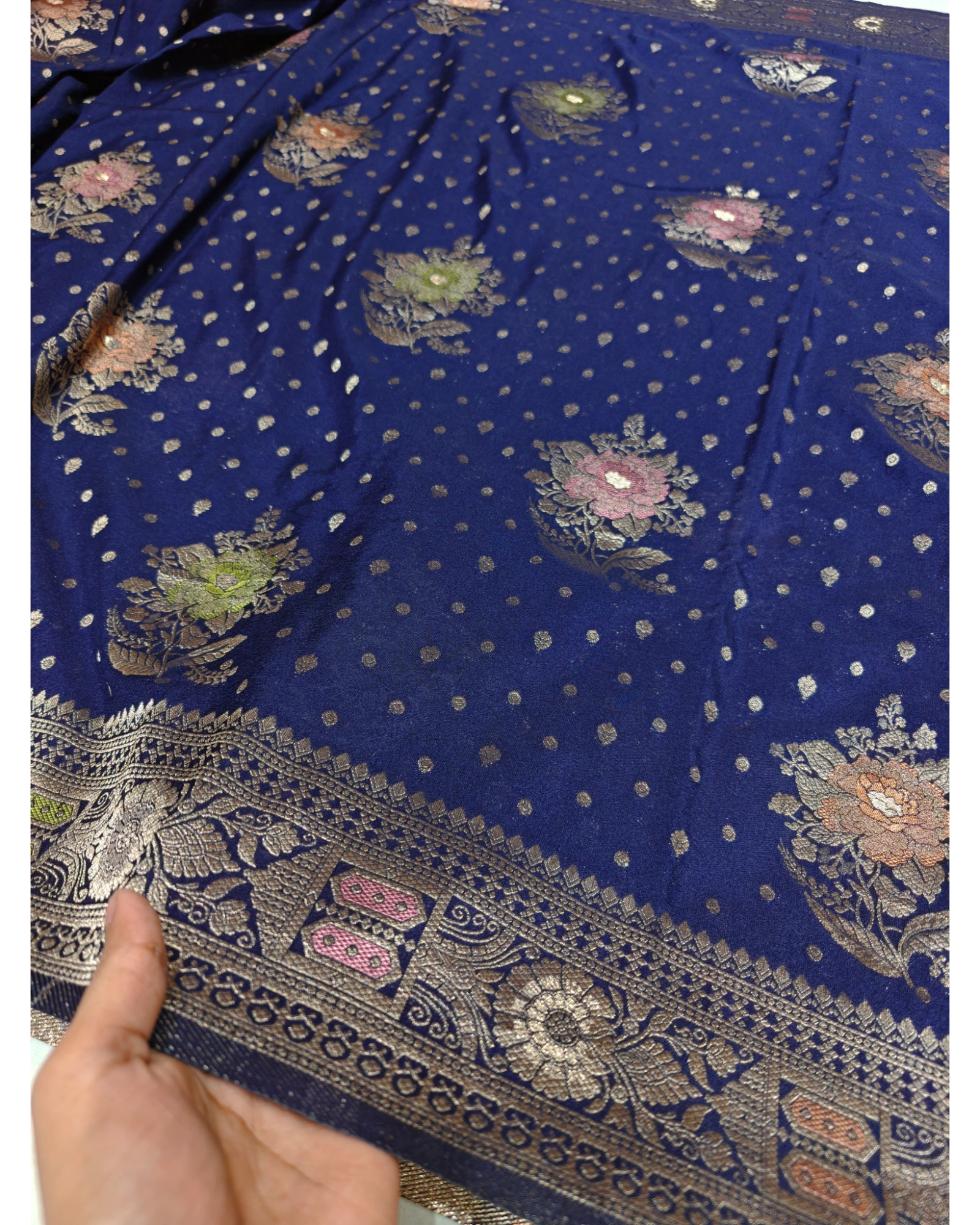 KHADDI GEORGETTE WITH PANCHRANG BOOTa