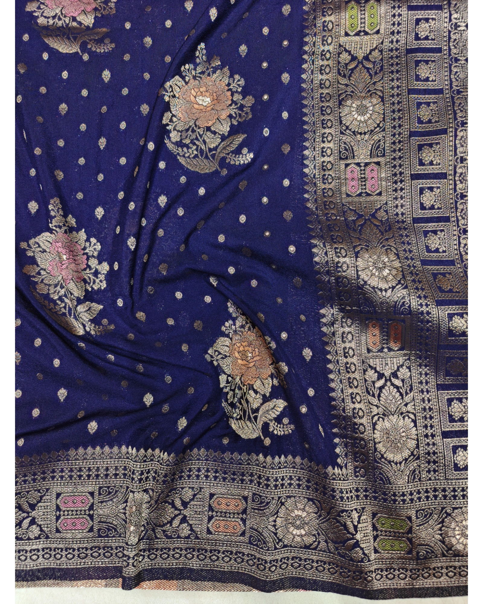 KHADDI GEORGETTE WITH PANCHRANG BOOTa